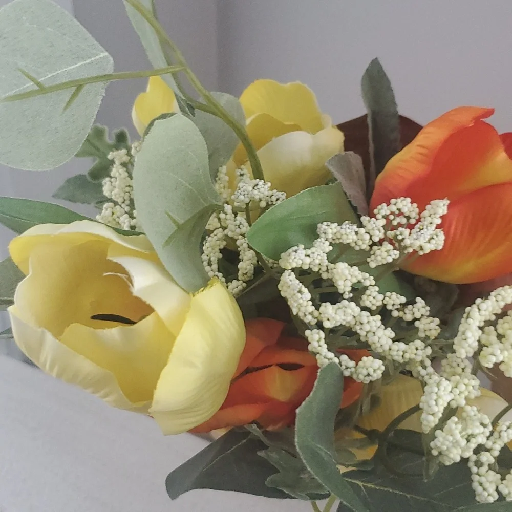 DELUXE BOUQUET  FAUX  SPRING FLOWERS